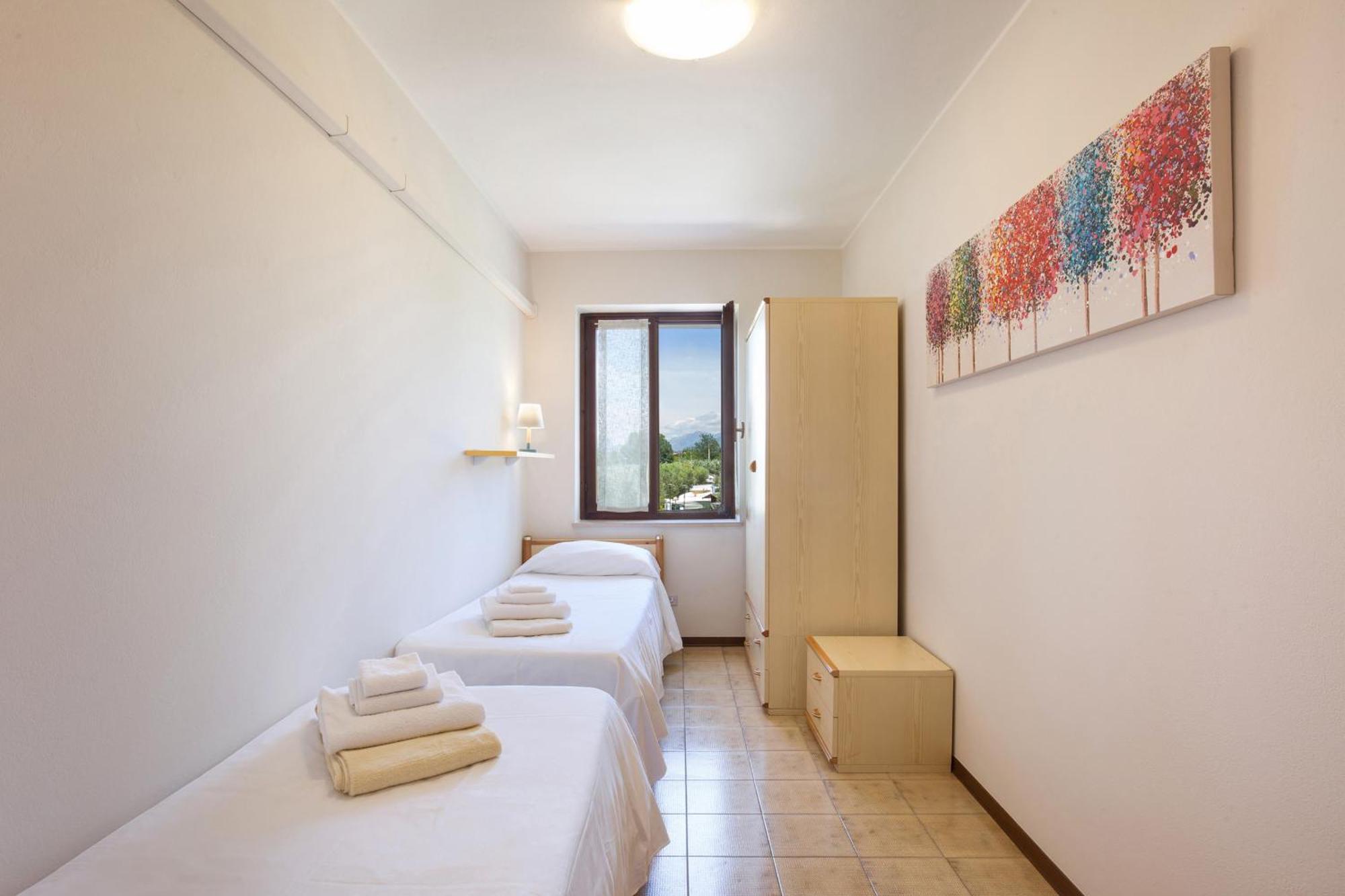 Apartment Rosa Cinderella Lazise Buitenkant foto