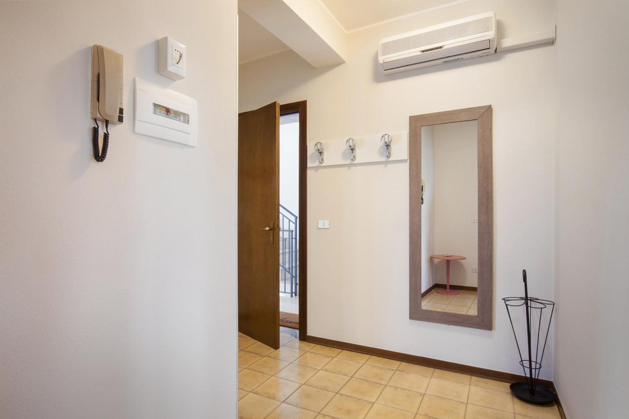 Apartment Rosa Cinderella Lazise Buitenkant foto